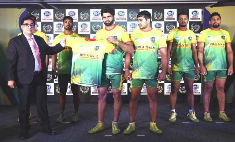 ProKabaddi - Pardeep Narwal - the undisputed king of #VIVOProKabaddi Season  5 was unsurprisingly retained by Patna Pirates and will look to wreak havoc  in the green jersey yet again! Which raider